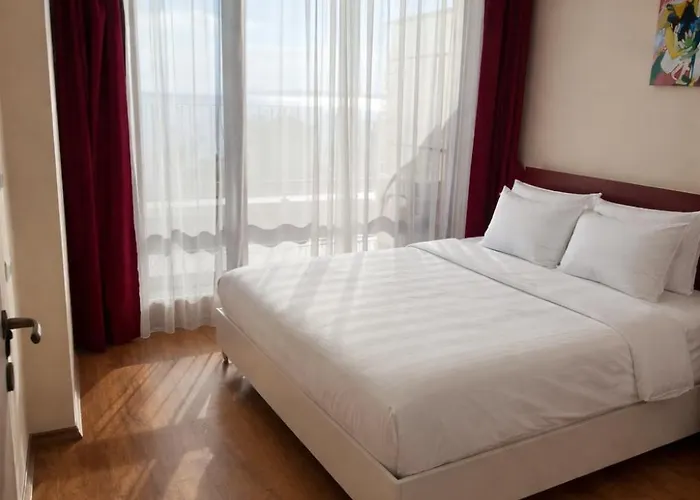 Апарт-отель Premier - Sunny *